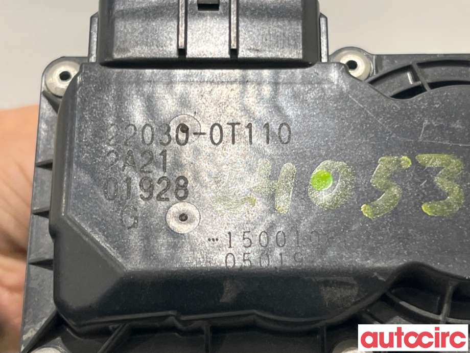Spjeldhus til Toyota Corolla 2019-->>  (TOYOTA|220300T110||22030-0T110)