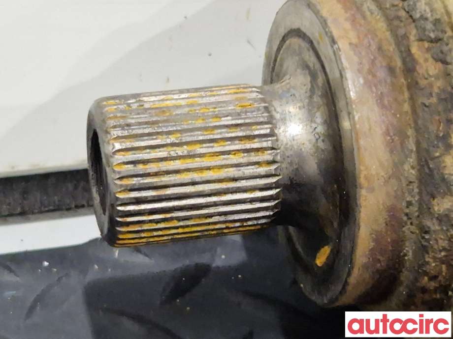 Drivaksel venstre foran til VW Caddy 2015-2020 (Type III, Fase 3) (VOLKSWAGEN|3AA407451X||3AA407271)