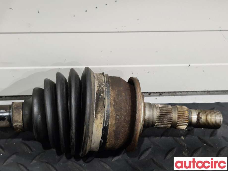 Drivaksel høyre foran til Opel Astra J 2010-2015  (OPEL|95520535|13335144|95520675)