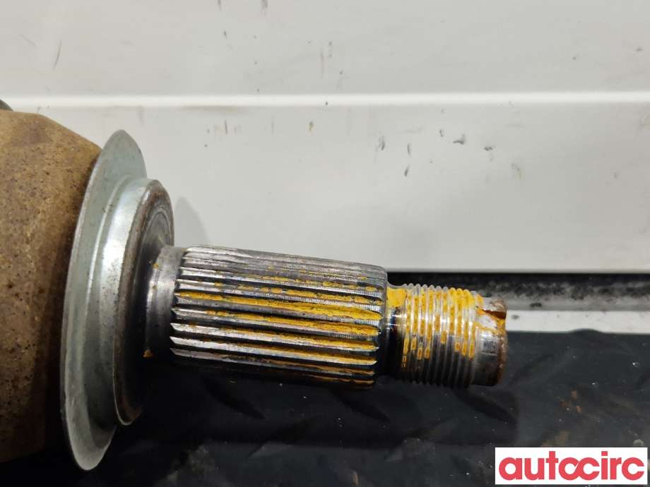 Drivaksel høyre foran til Subaru Legacy 2009-2015  (SUBARU|28321AJ031|)