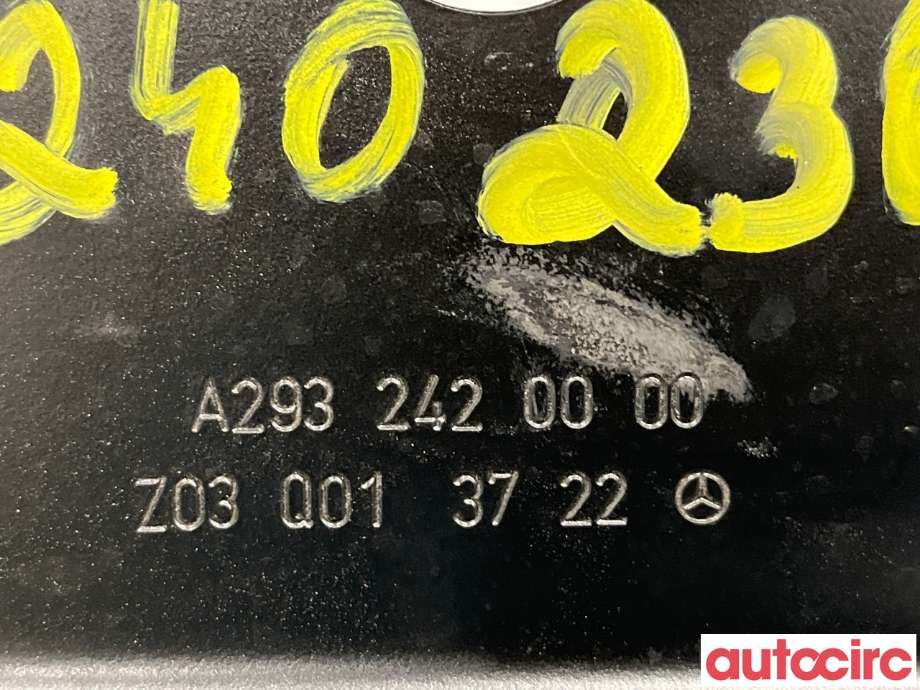 Motorfeste til Mercedes EQC 2019-->>  (MERCEDES|A2932420000)