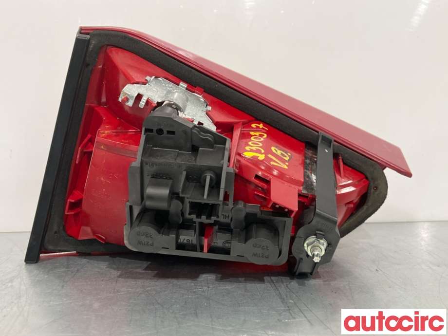 Baklykt venstre indre til Audi A4 2007-2014 (Type IV) (B8) (B8) (AUDI|8K5945093D|)