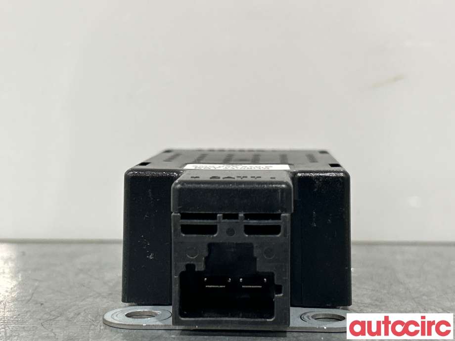 Antenne forsterker til VW Golf VI 2008-2012  (VOLKSWAGEN|5M0 035 570 B)