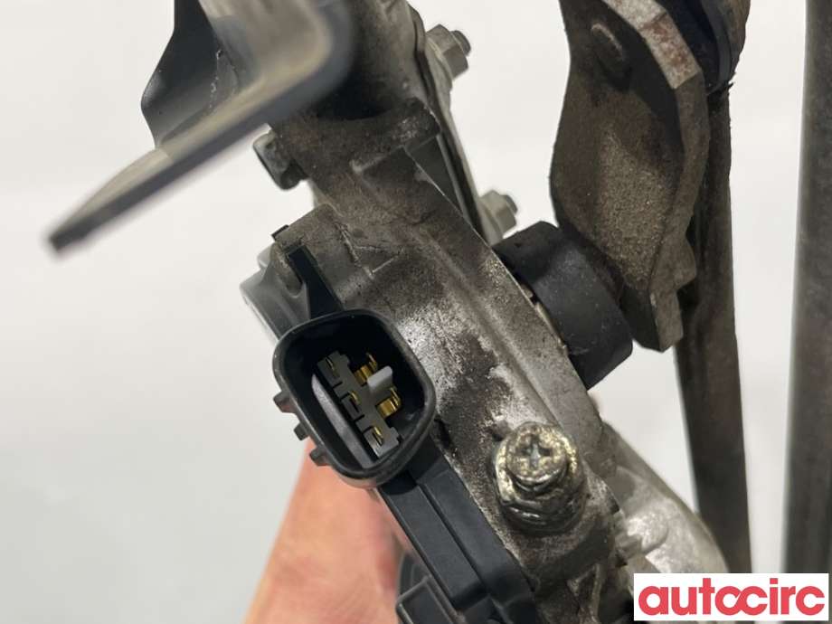 Viskermotor frontrute til Subaru Legacy 2009-2015  (SUBARU|86510AJ010|)