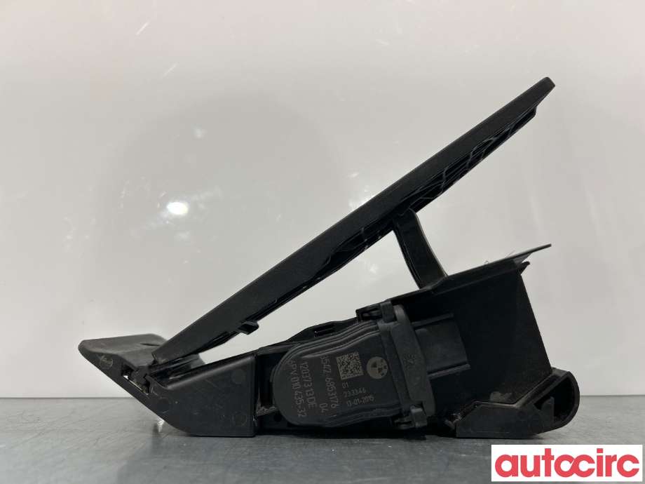 Pedal gass til BMW 3-Serie 2012-2018 (F30/F31/F34) (F30/F31/F34) (BMW|35406889819)