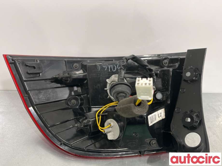 Baklykt venstre til Kia Rio 2011-2017 Type III  (KIA|924011W260|)