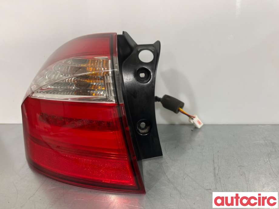 Baklykt venstre til Kia Rio 2011-2017 Type III  (KIA|924011W260|)