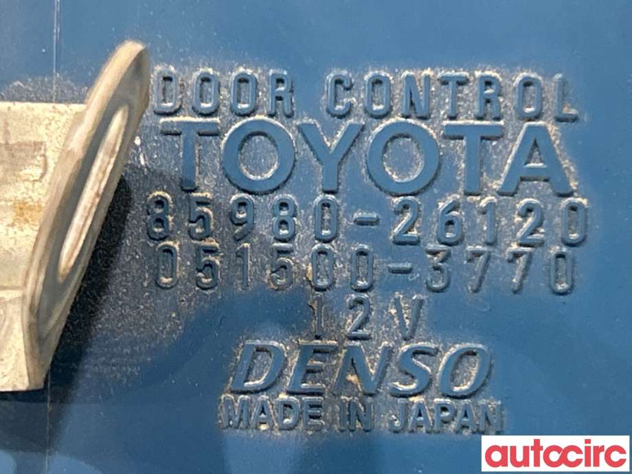 Styreenhet dør venstre foran til Toyota Hiace 2007-2012 (Fase 3)  (TOYOTA|8598026120)