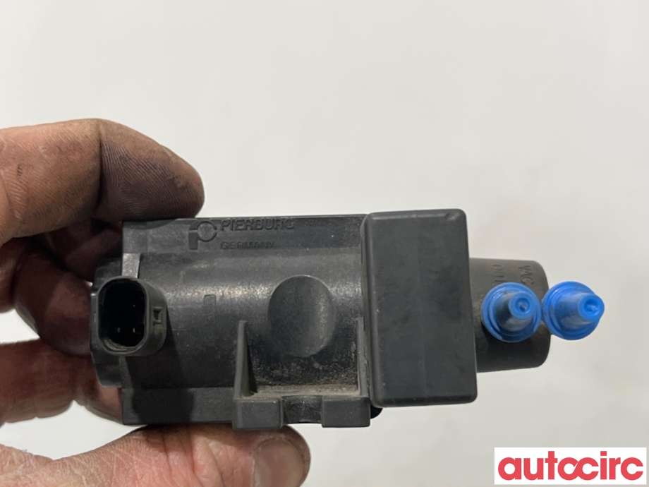 Vakuumventil til BMW 5-Serie 2003-2010 (E60/E61) (E60/E61) (BMW|11747805391|70206301)