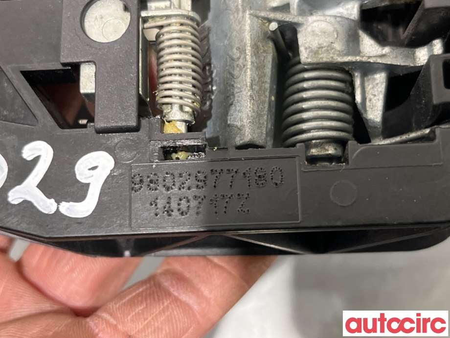 Dørhåndtak utv høyre bak til Peugeot 308 2013-2021 (Type II)  (PEUGEOT|1609239680|9802977180|980297821T)