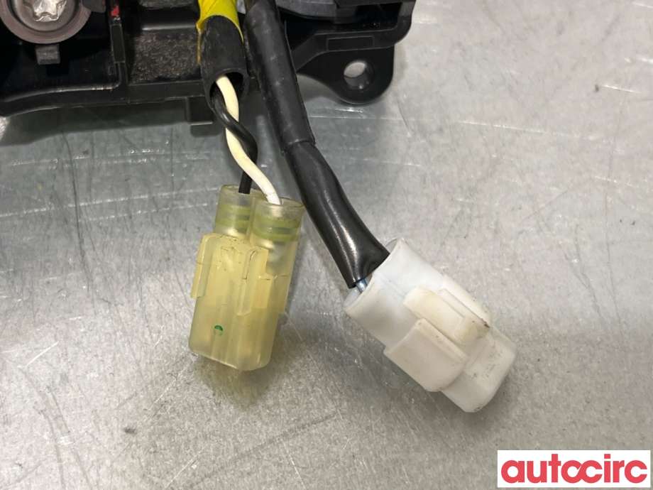 Dørhåndtak utv venstre foran til Suzuki SX4 S-CROSS 2013-->> (Type II)  (SUZUKI|82810-57811-ZNL||82821-63J10)