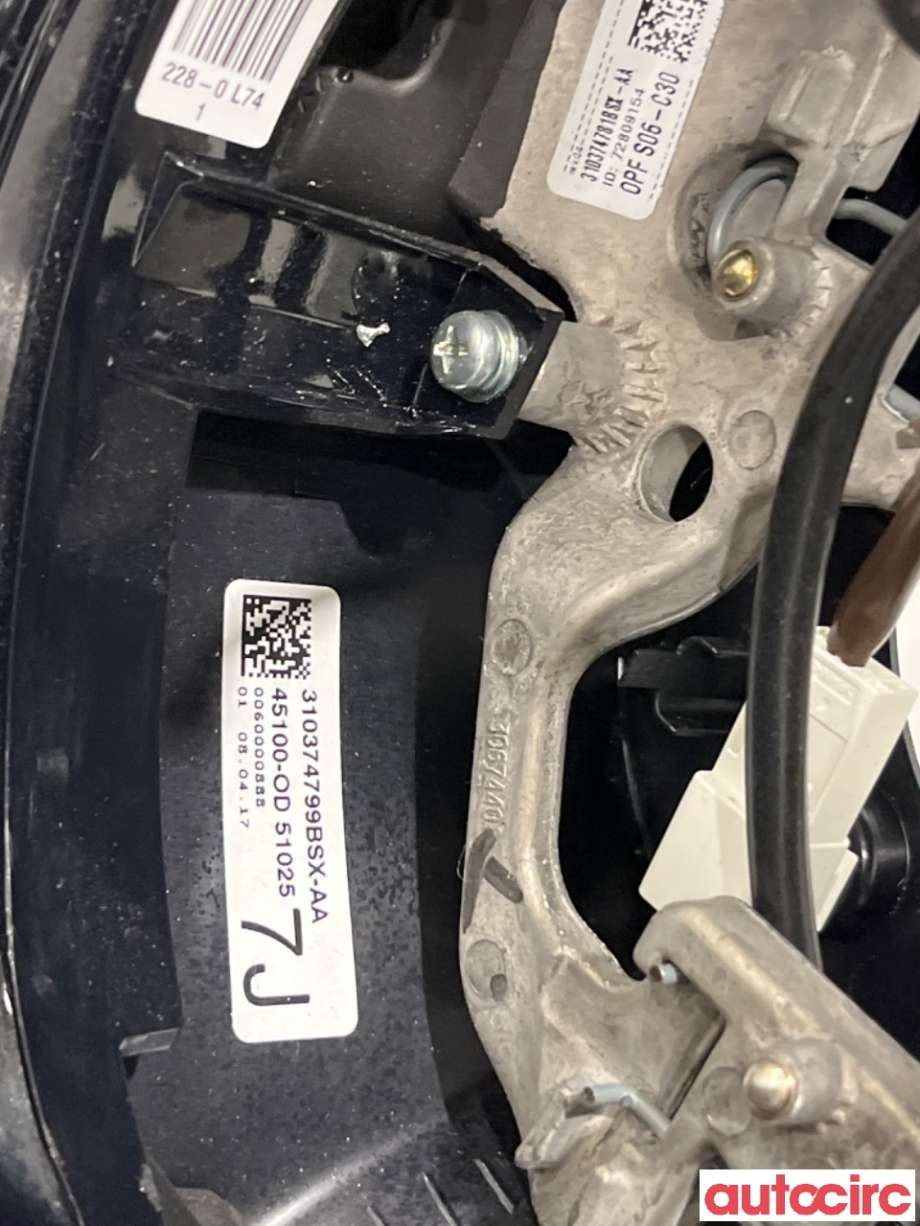Ratt til Toyota Yaris 2014-2020 (Type III, Fase 2)  (TOYOTA|451020D31025||45100-0D51025)