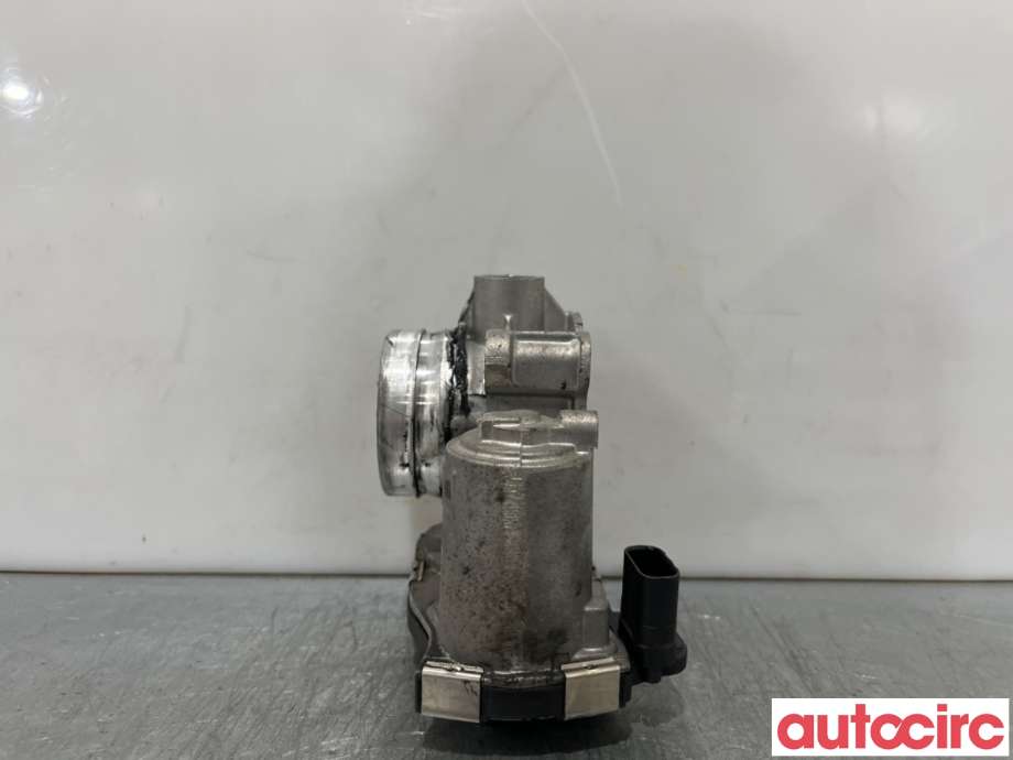 Spjeldhus til Opel Insignia A 2014-2017  (OPEL|55491244|55570009|55496779)