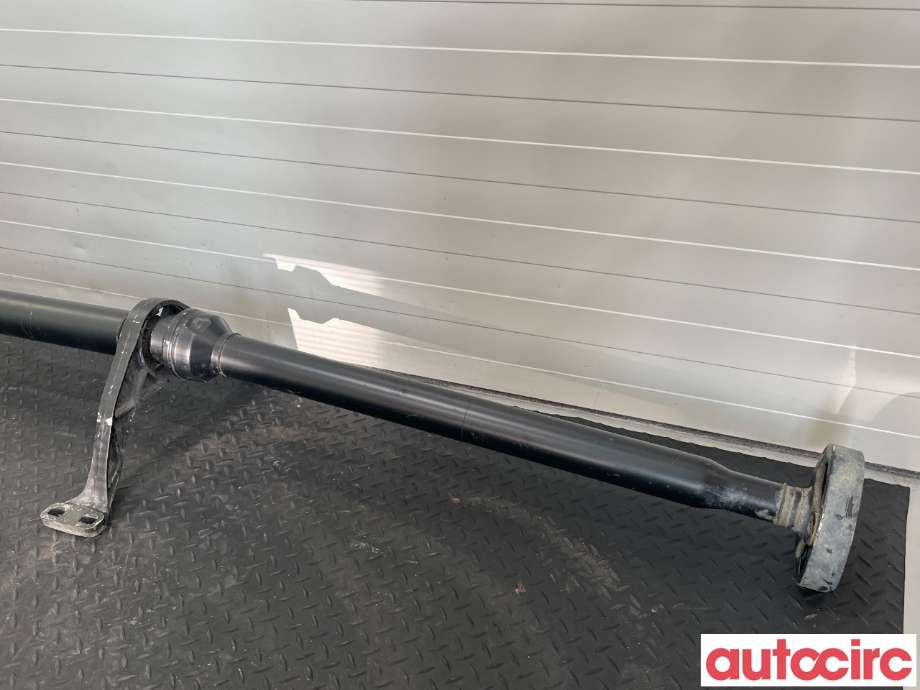 Mellomaksel til BMW 3-Serie 2005-2011 (E90/E91/E92/E93) (E90/E91/E92/E93) (BMW|26107527339)
