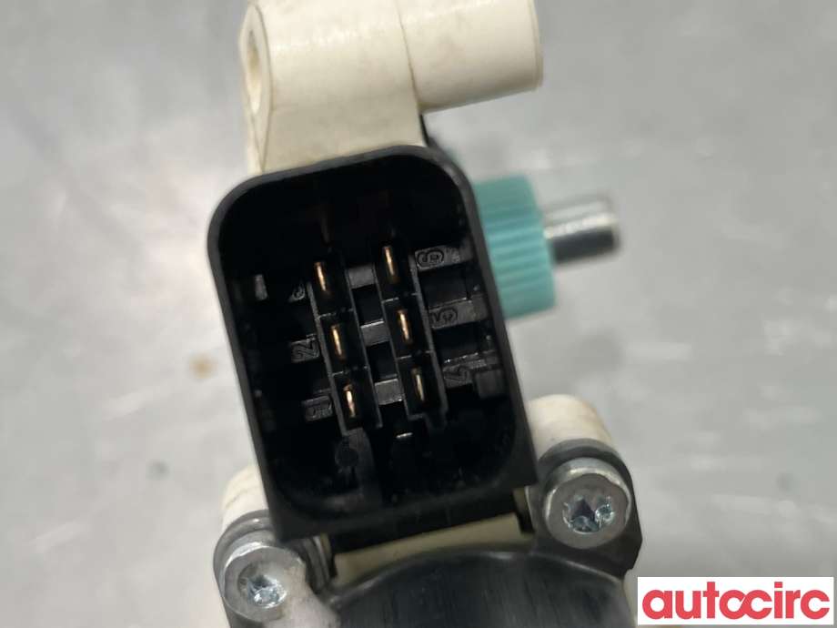 Ruteheis venstre foran til Mercedes Vito/Viano 2010-2014 (Fase 2) (W639) (W639) (MERCEDES|A0009069600|928795-102|)