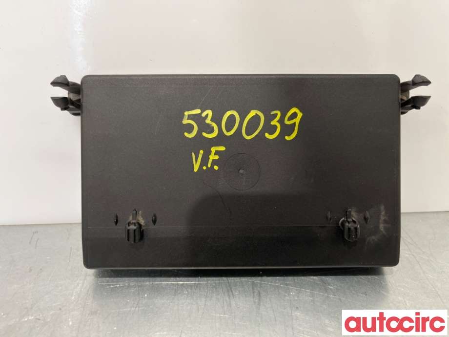Styreenhet dør venstre foran til Mercedes Vito/Viano 2010-2014 (Fase 2) (W639) (W639) (MERCEDES|A6399003101|00006177|6399002900)