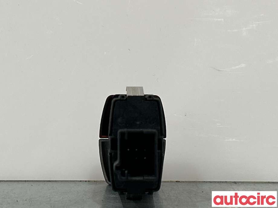 Bryter nødblink til BMW 5-Serie 2010-2017 (F10/F11) (F10/F11) (BMW|61319161896)