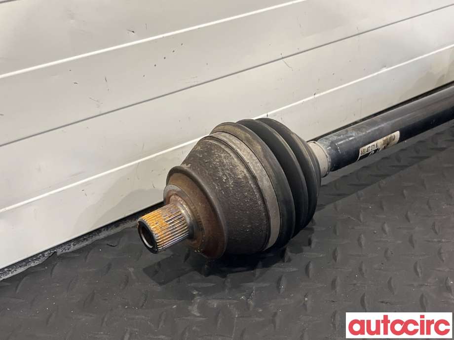 Drivaksel venstre foran til Audi A8 2003-2010 (Type II)  (AUDI|4E0407271N)