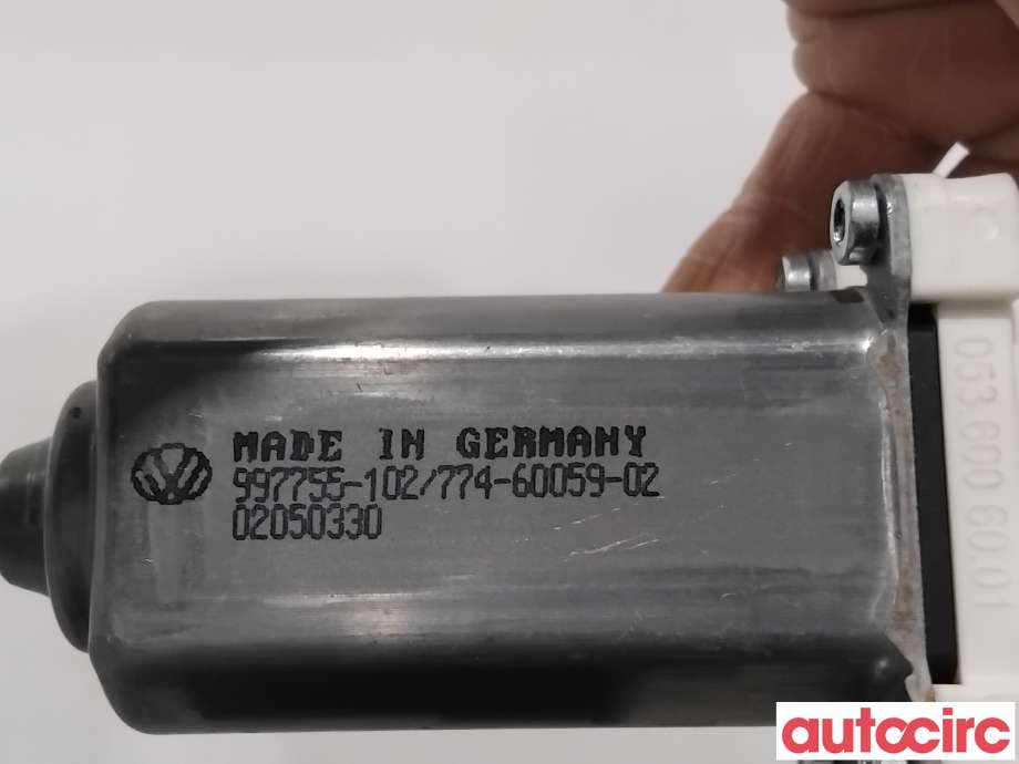 Ruteheis venstre bak til VW Golf VI 2008-2012  (VOLKSWAGEN|5K0959703C|914103-132)