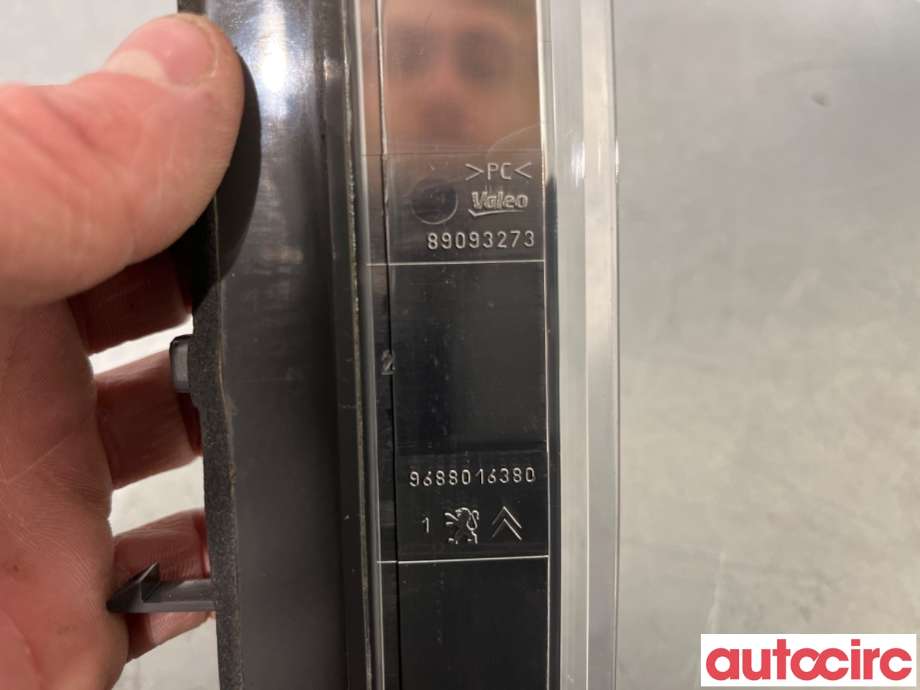 Baklykt bremselys bakrute til Peugeot 508 2011-2014 (Type I, Fase 1)  (PEUGEOT|6351LX|89093273|9688016380)