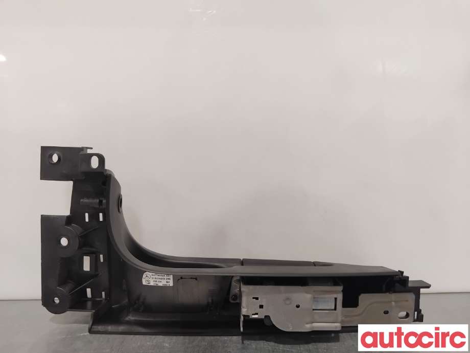 Dørhåndtak inv høyre til Mercedes Vito 2014-->> (W447) (W447) (MERCEDES|A4477607500||A4477607700)