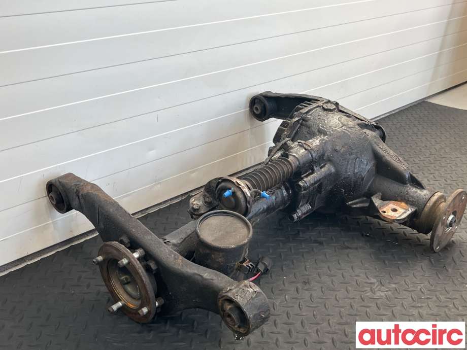 Kardang til Mitsubishi Pajero 2007-2016 (Type IV, Fase 1)  (MITSUBISHI|MR548646)