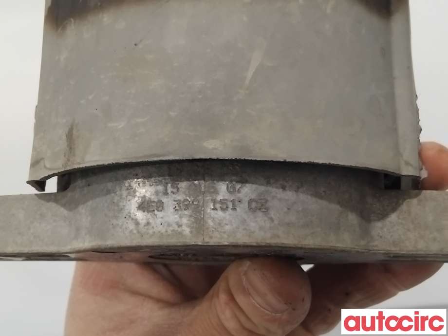 Girkassefeste til Audi A8 2003-2010 (Type II)  (AUDI|4E0399151DD||4E0399151CE)