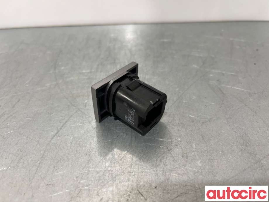 Bryter rutevarme til Ford Kuga 2008-2012 (Type I)  (FORD|1559586|8V4T18C621AB|)