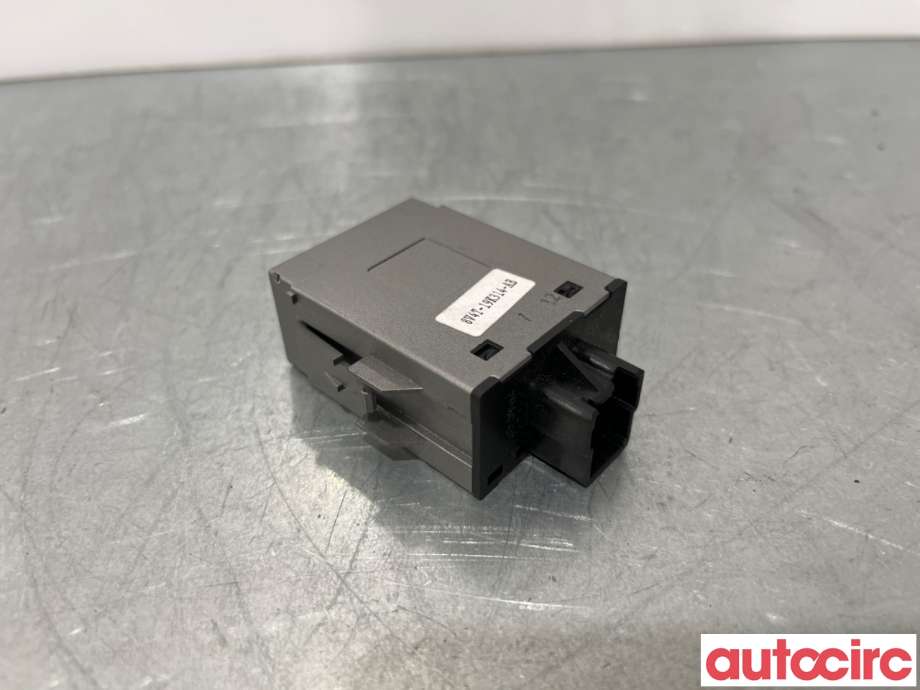 Bryter setevarme til Ford Kuga 2008-2012 (Type I)  (FORD|1559535||8V4T-19K314-AB)
