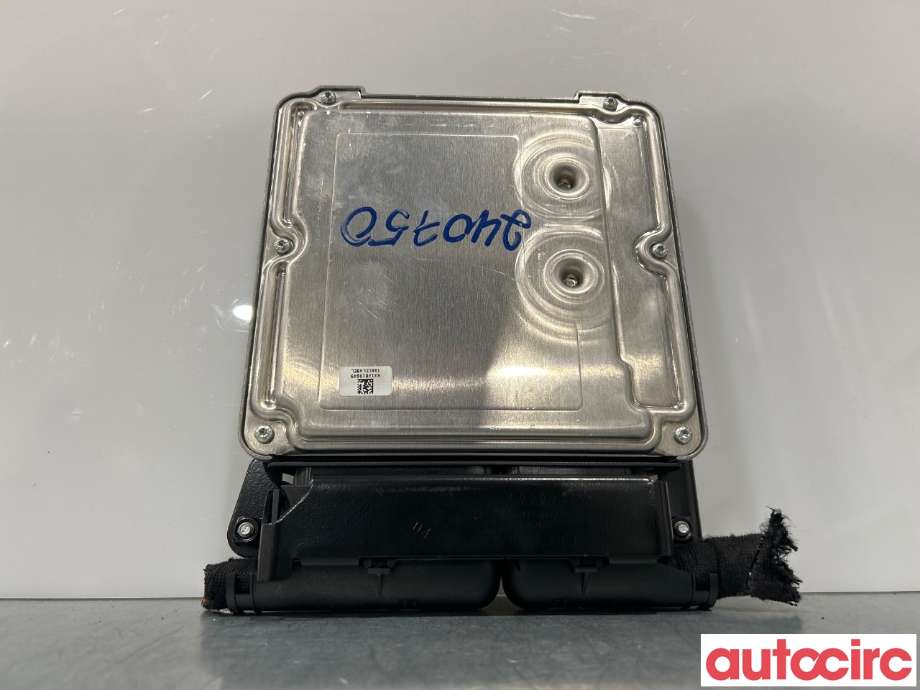 Styreenhet motor til Audi A6 2005-2008 (Type III, Fase 1) (C6) (C6) (AUDI|4F5910401BX)