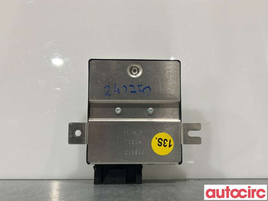 Diverse deler til Audi A6 2005-2008 (Type III, Fase 1) (C6) (C6) (AUDI|4L0907468B)