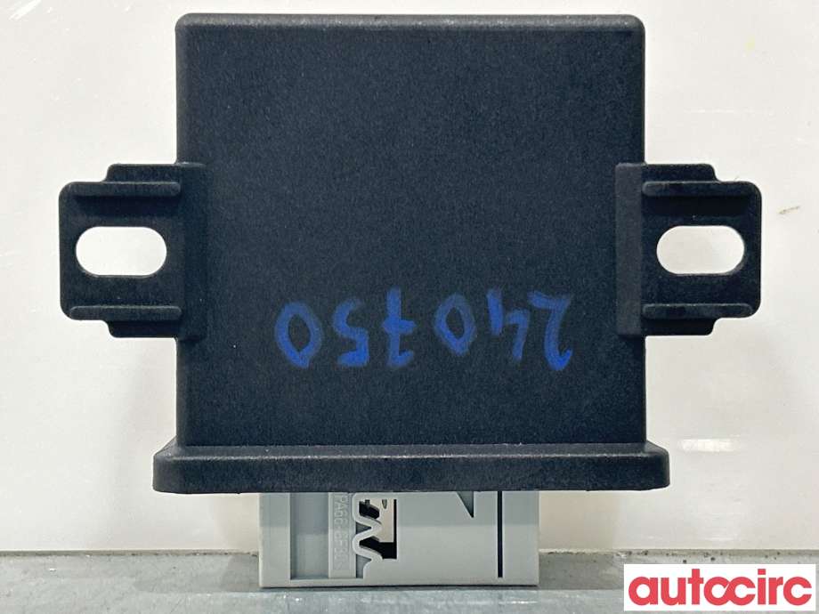 Styreenhet diverse til Audi A6 2005-2008 (Type III, Fase 1) (C6) (C6) (AUDI|8P0907357J)