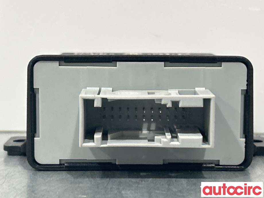 Styreenhet diverse til Audi A6 2005-2008 (Type III, Fase 1) (C6) (C6) (AUDI|8P0907357J)