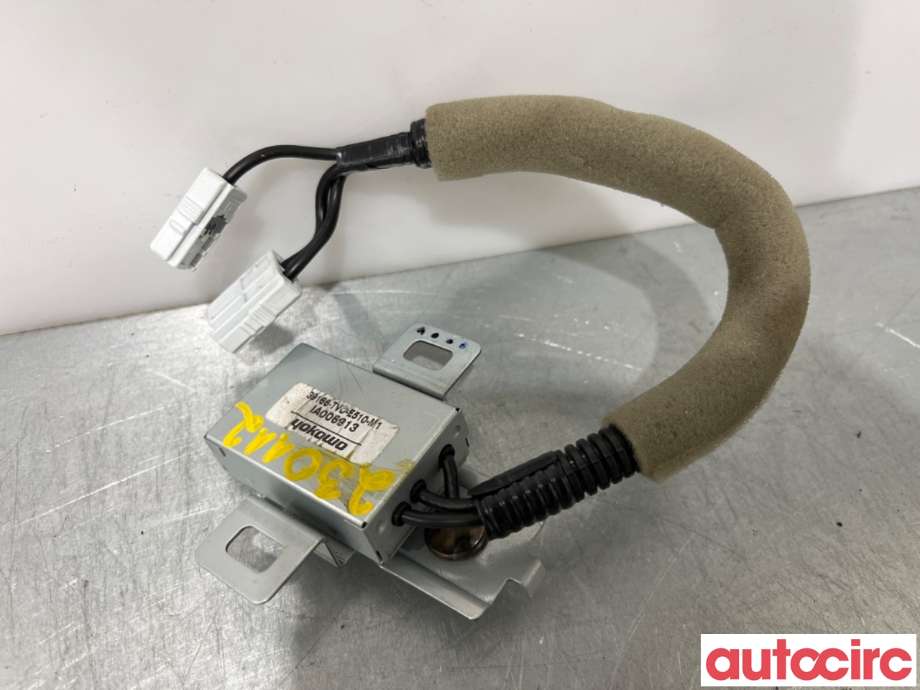 Antenne forsterker til Honda Civic, 2012-2015 (Type IX, Fase 1)  (HONDA|39166-TV0-E51)