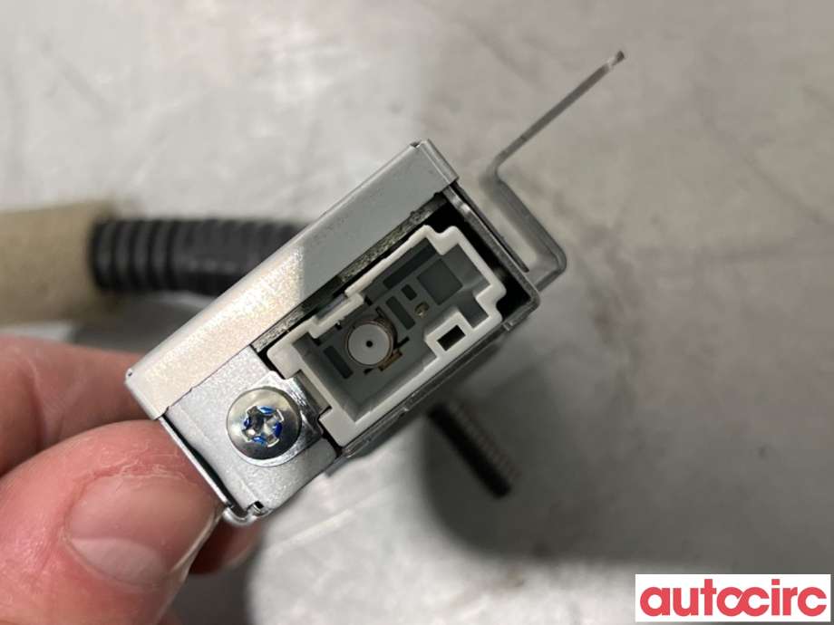 Antenne forsterker til Honda Civic 2012-2015 (Type IX, Fase 1)  (HONDA|39166-TV0-E51||39166-TV0-E510-M1)