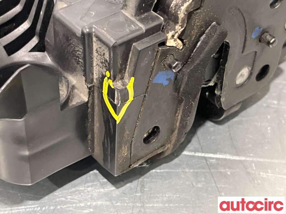 Låsekasse høyre foran til Peugeot 308 2013-2021 (Type II)  (PEUGEOT|9810309380|)