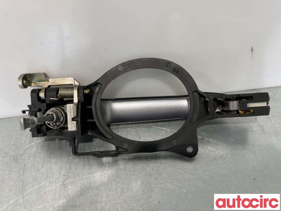 Dørhåndtak utv venstre foran til Mitsubishi Lancer 2008-2017  (MITSUBISHI|5716A013HP||5716A307)