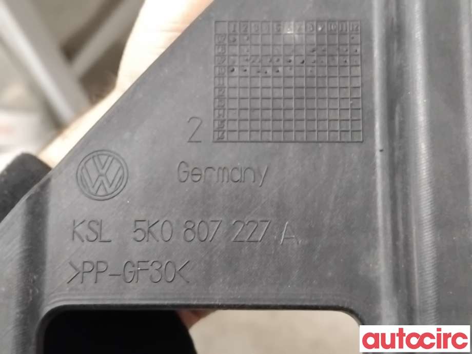 Frontlyktehus til VW Golf VI 2008-2012 (VOLKSWAGEN|5K0807227A|)