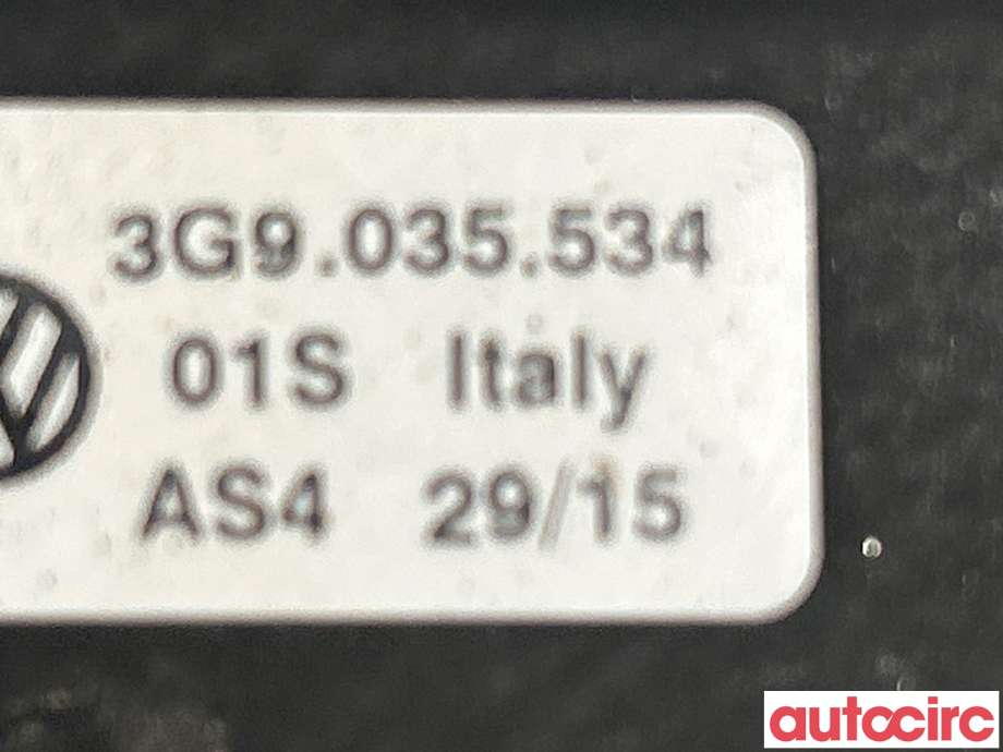 Antenne forsterker til VW Passat 2015-2019 (Fase 1) (B8) (B8) (VOLKSWAGEN|3G9035534)