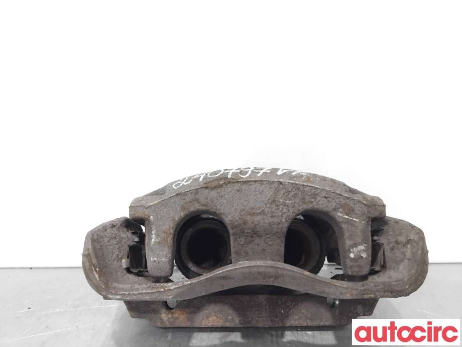 Bremsecaliper venstre foran til Mercedes Vito 2014-->> (W447) (W447) (MERCEDES|A4474208400|)