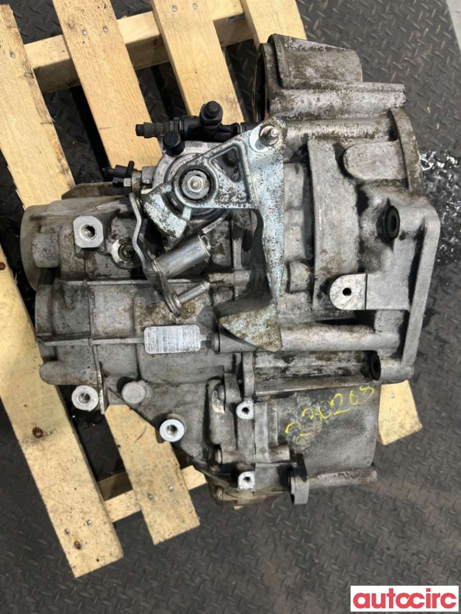 Girkasse manuell 6-trinn til VW Passat 2005-2010 (B6) (B6) (VOLKSWAGEN|02Q300042LX|JLR|02Q300011BT)