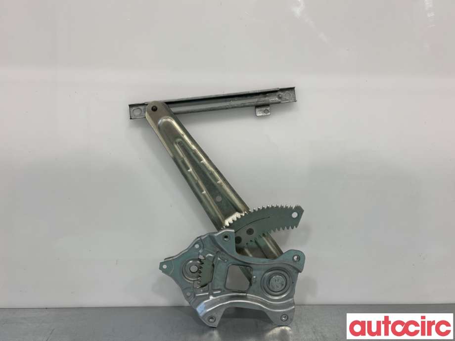 Ruteheis til Mitsubishi Lancer 2008-2017  (MITSUBISHI|5743A253|)