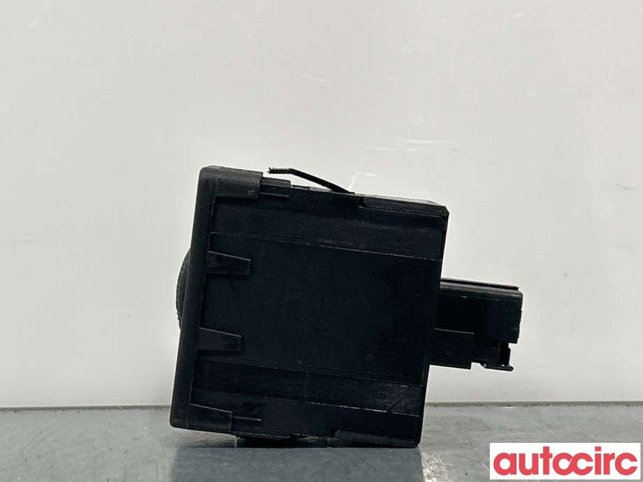 Bryter lys til Peugeot 207 2006-2012  (PEUGEOT|6554C3)
