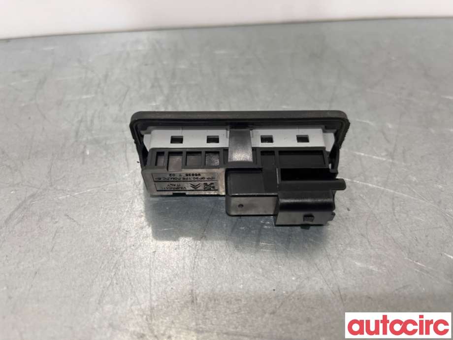 Bakluke/bakdør håndtak til Peugeot 308 2013-2021 (Type II)  (PEUGEOT|9676028380|)