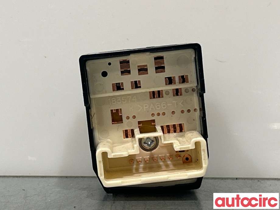 Bryter speil til Toyota Yaris 2014-2020 (Type III, Fase 2)  (TOYOTA|848700F010)