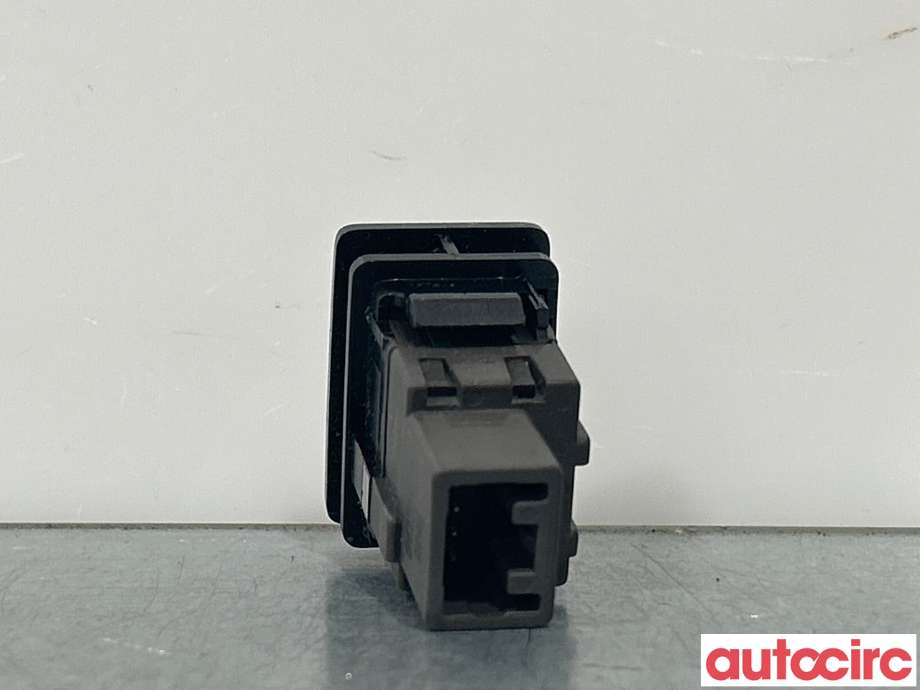 Bryter lys til Toyota Yaris 2014-2020 (Type III, Fase 2)  (TOYOTA|8415202080)