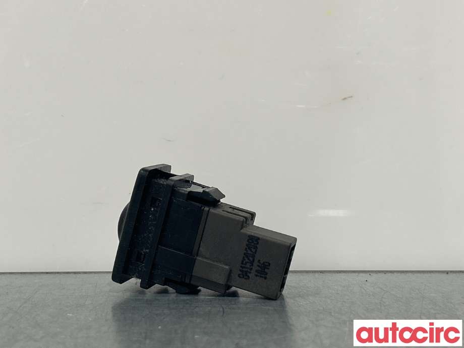 Bryter lys til Toyota Yaris 2014-2020 (Type III, Fase 2)  (TOYOTA|8415202080)