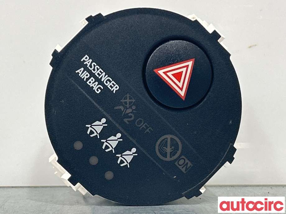 Bryter nødblink til Toyota Yaris, 2014-2020 (Type III, Fase 2)  (TOYOTA|839500D100)