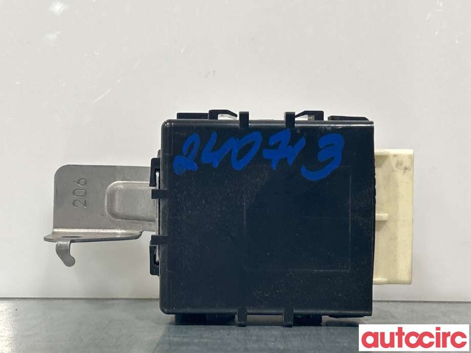 Rele diverse til Toyota Yaris, 2014-2020 (Type III, Fase 2)  (TOYOTA|859400D030)