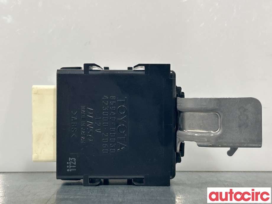 Rele diverse til Toyota Yaris 2014-2020 (Type III, Fase 2)  (TOYOTA|859400D030)